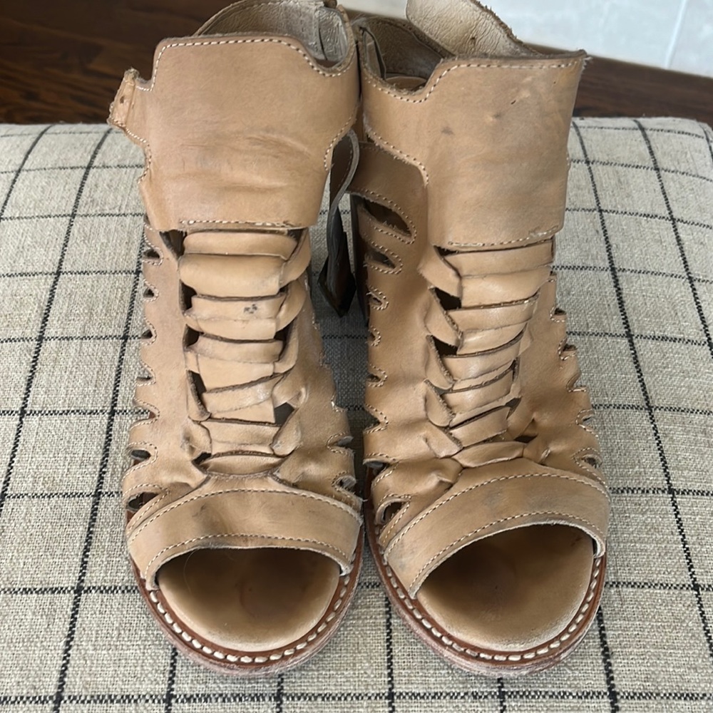 Free bird braided leather sandal